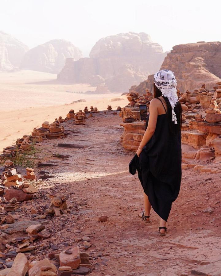 Golden Day Hotel Wadi Rum Exterior photo