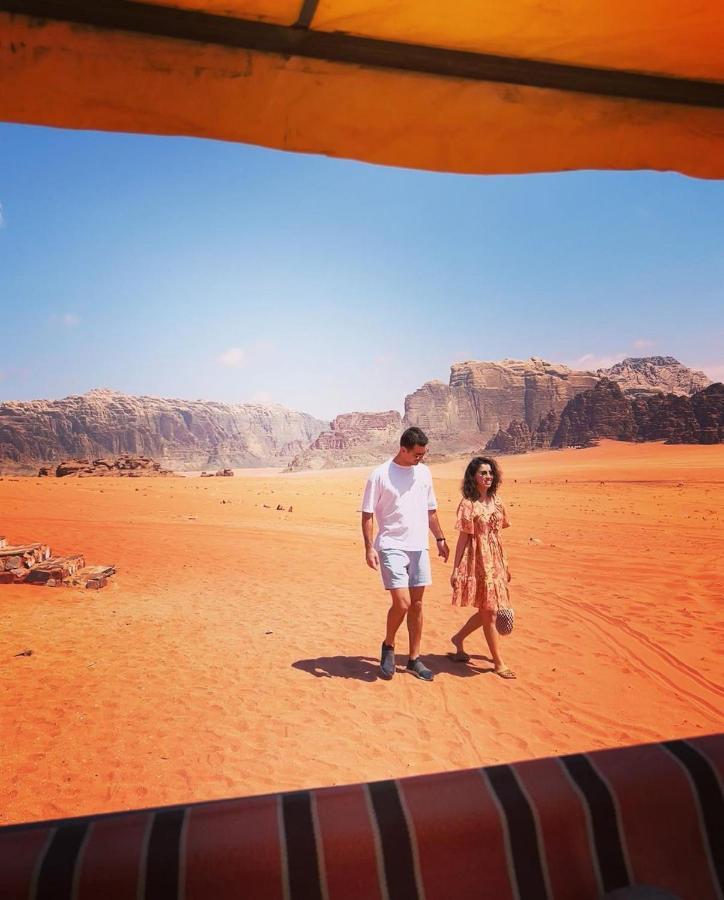 Golden Day Hotel Wadi Rum Exterior photo