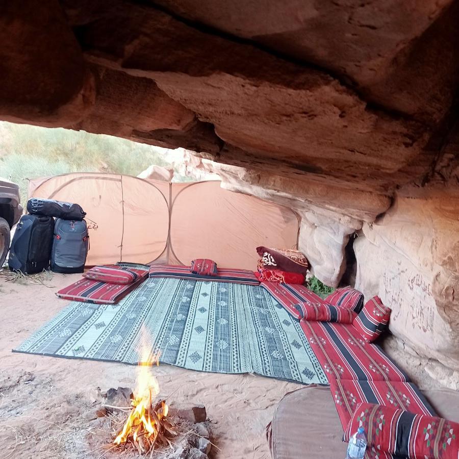 Golden Day Hotel Wadi Rum Exterior photo