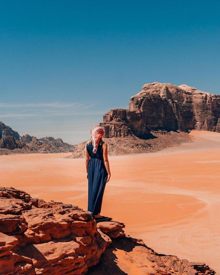Golden Day Hotel Wadi Rum Exterior photo